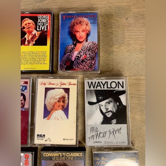 Lot‎ of 11 Country Cassetes George Jones, Conway Twitty, Dolly, Waylon - Picture 3 of 7